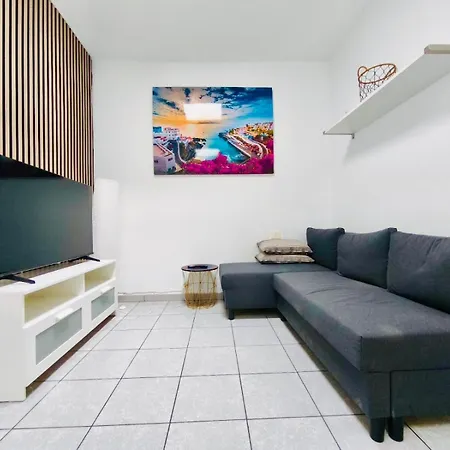 Sunny Summer Place Apartment